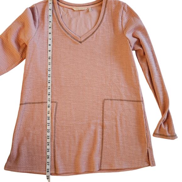 Soft Surroundings Tunic Top, V-neck with pockets and stitching detail Sz M - Picture 7 of 11